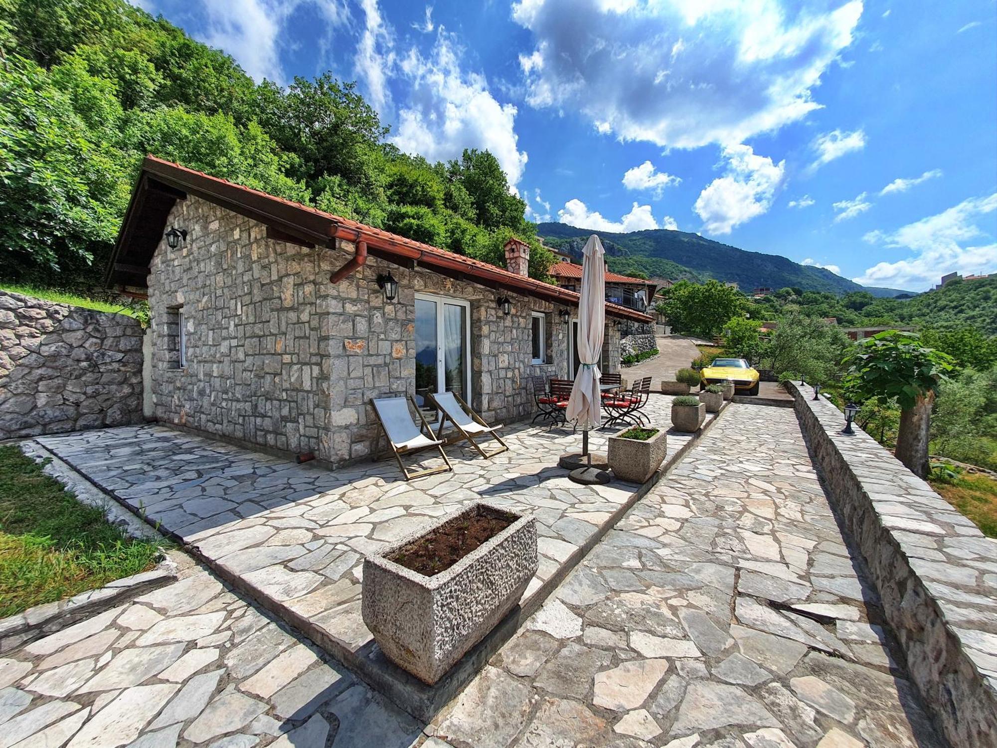 Andreja Lapcici Budva
