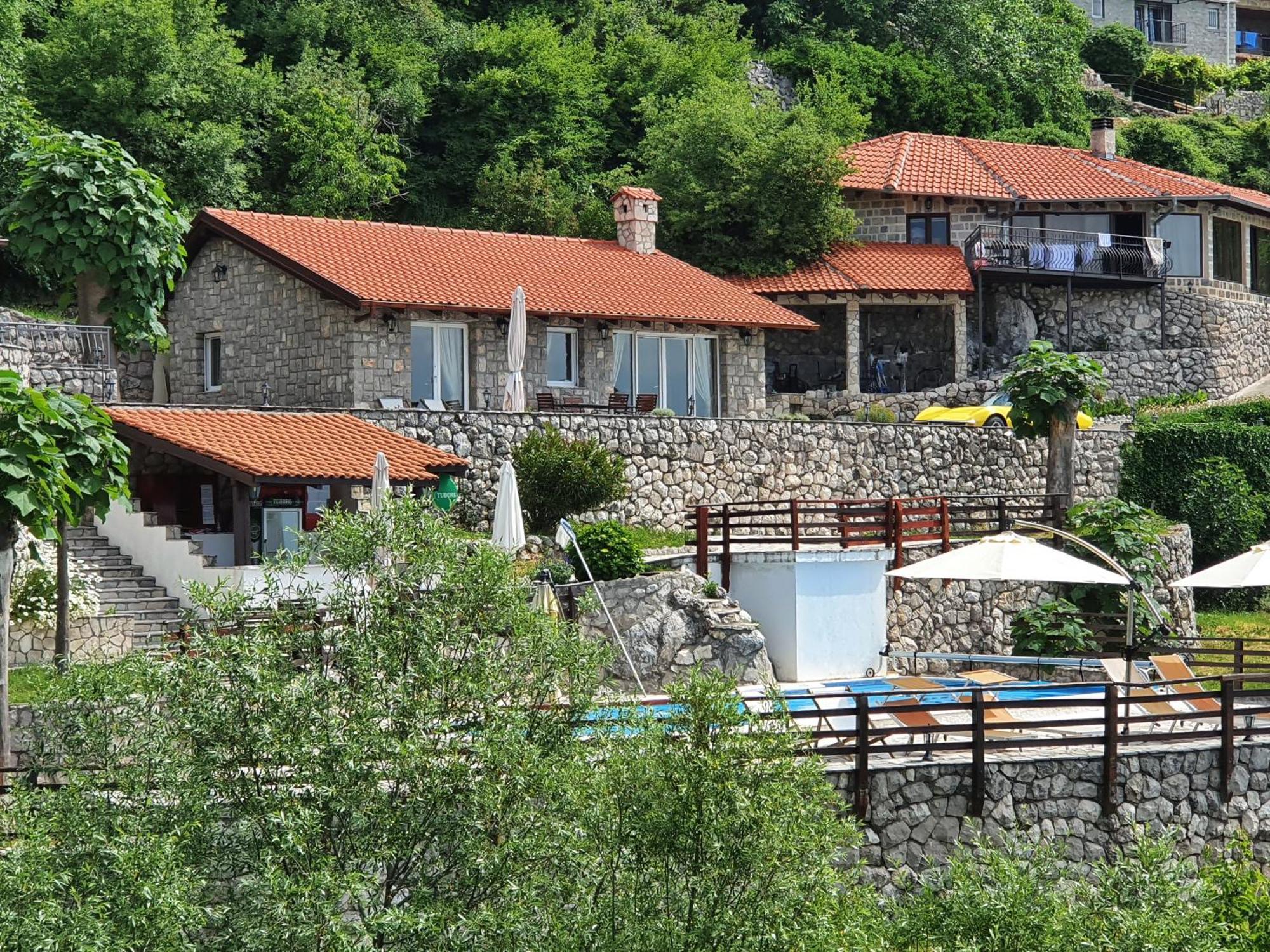 Villa Andreja Lapcici *